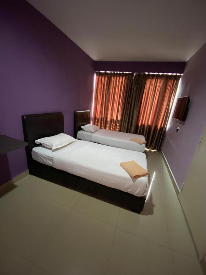 Hotel Zamburger Kota Damansara Eksteriør billede