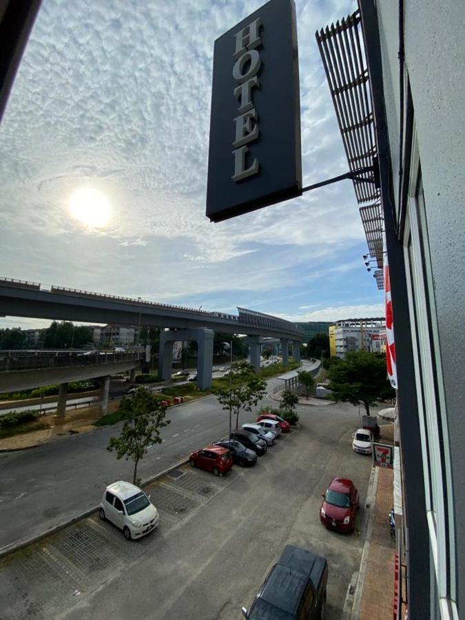 Hotel Zamburger Kota Damansara Eksteriør billede